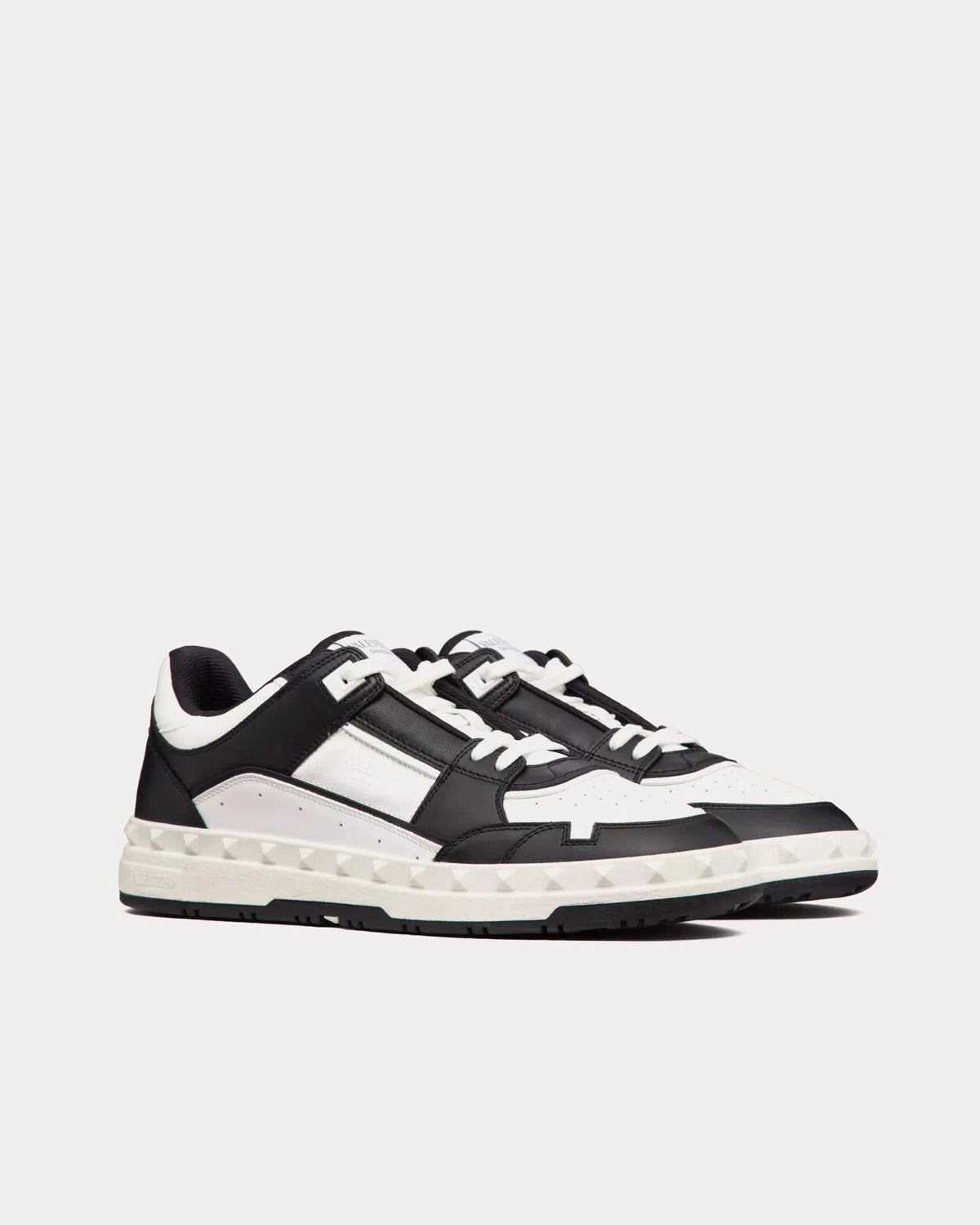 Valentino Garavani Freedots Sneaker 'Black/White'