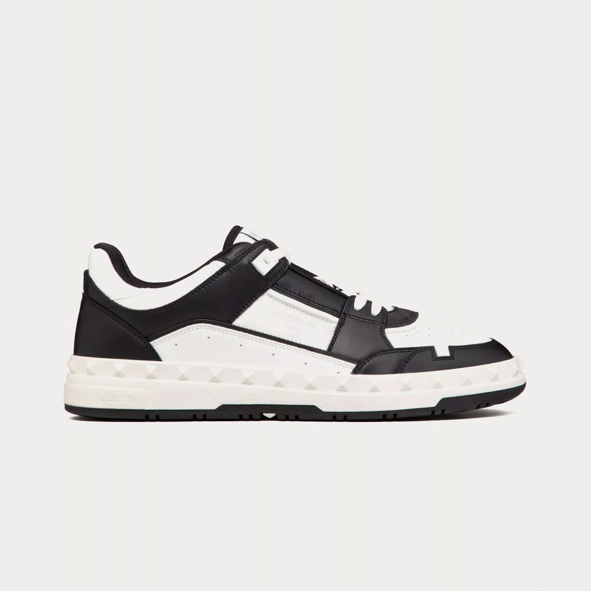 Valentino Garavani Freedots Sneaker 'Black/White'
