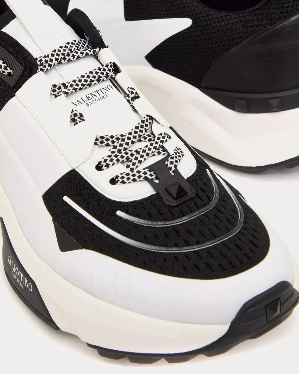 Valentino Garavani True Act Sneaker 'Black/White'